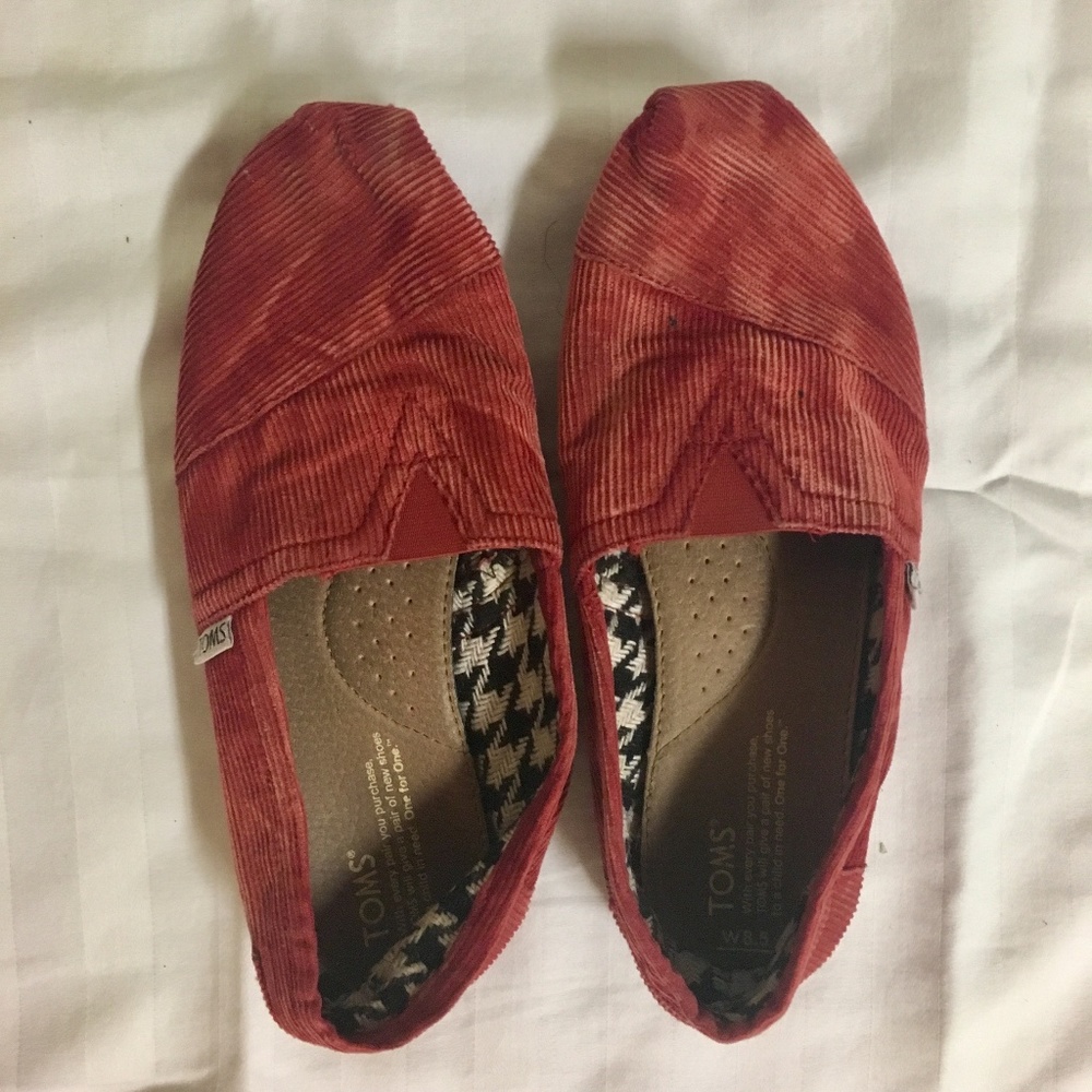 Toms slip-on shoes